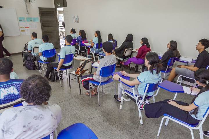 Aulas serão suspensas no DF nas sextas-feiras antes das eleições