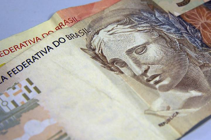 Beneficiários com NIS de final 7 recebem Bolsa Família de julho