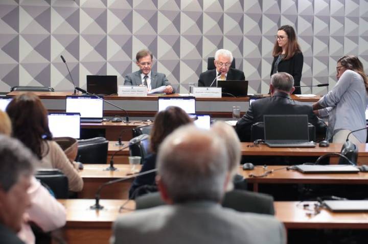 Comissão aprova medida provisória que destina parte da arrecadação com bets para a Polícia Federal