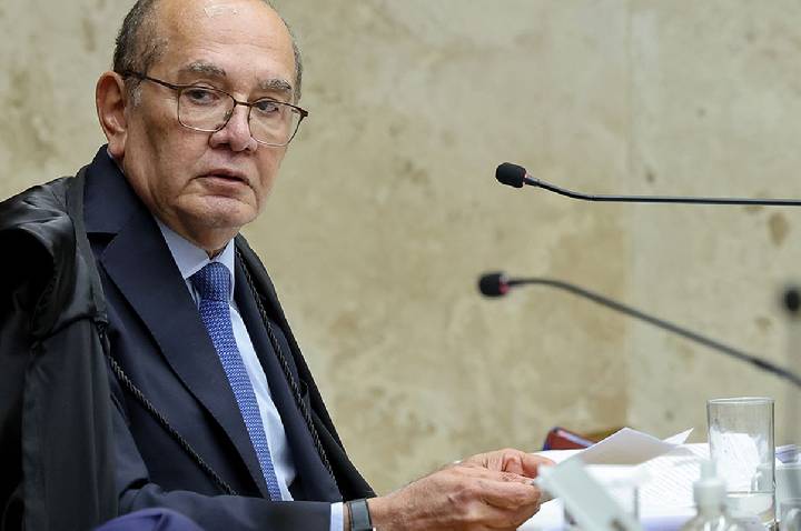Gilmar Mendes critica vazamento seletivo de investigações no STF