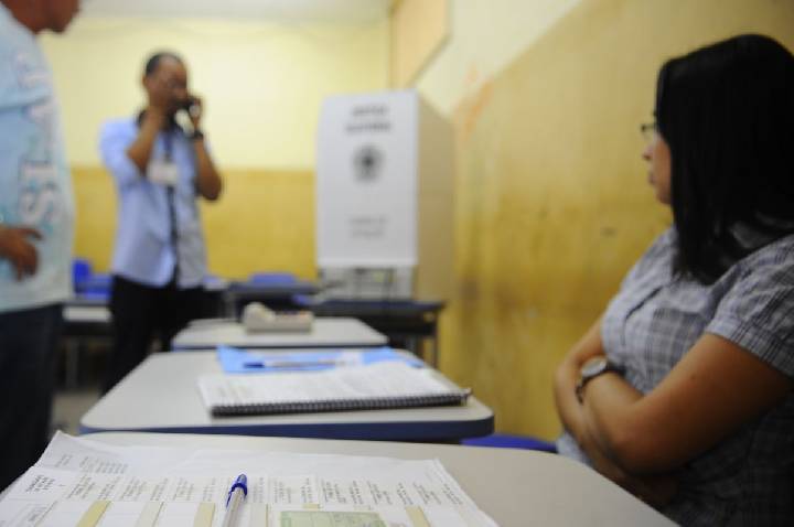 Mesários têm papel fundamental na garantia do processo eleitoral