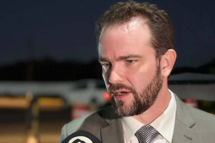Ministro da Fazenda garante acordo sobre taxa de 67% da China contra carne de MS