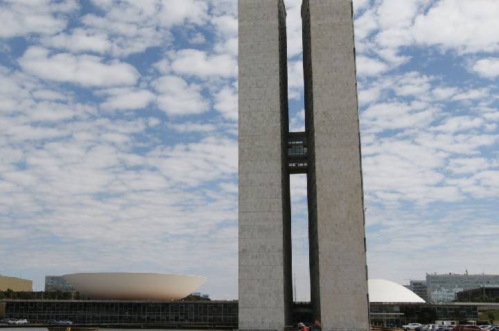 Perfil mais conservador deve mudar agenda do Congresso, diz professor