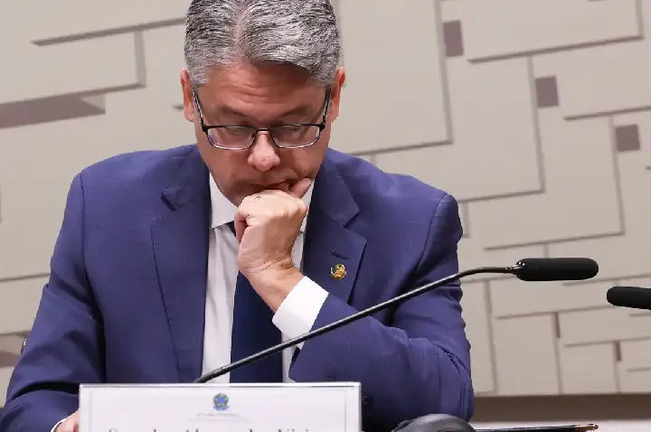 Relator da CPI pede indiciamentos de Toffoli, Moraes, Gilmar e Gonet